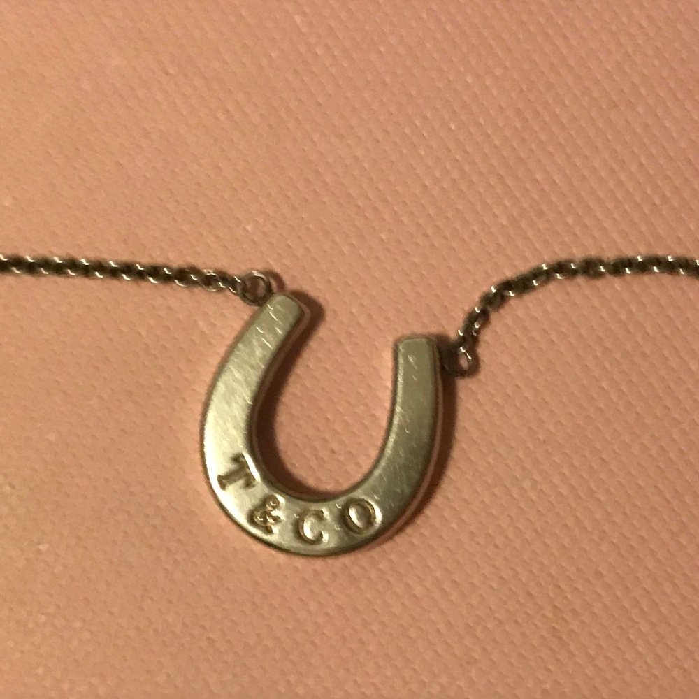 Tiffany & Co. | Horseshoe pendant
